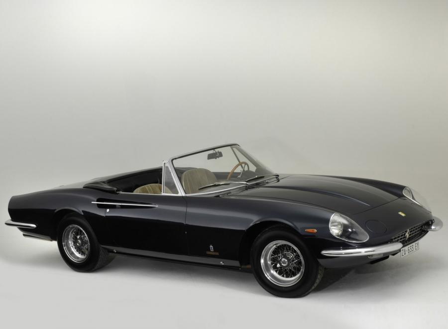  Ferrari 365 California 1966 года  (фото 18 из 30)